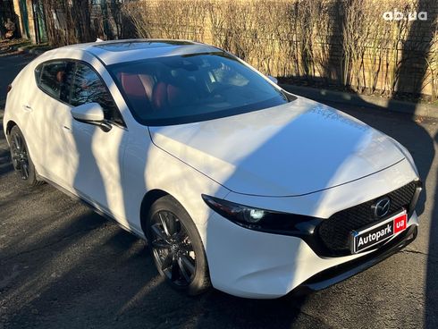 Mazda 3 2021 белый - фото 3