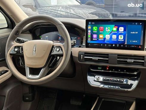 Lincoln Corsair 2023 - фото 18