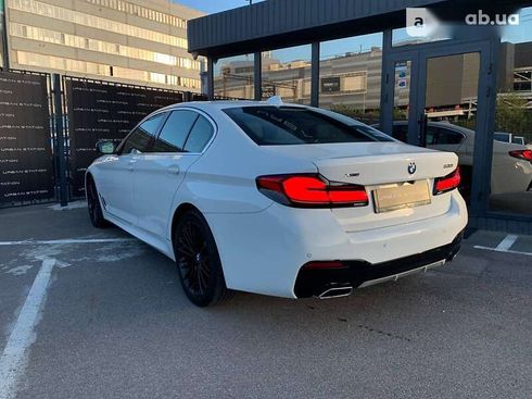 BMW 5 серия 2019 - фото 7