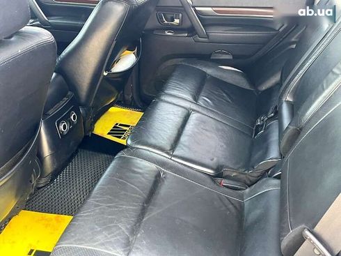Mitsubishi Pajero Wagon 2008 - фото 24