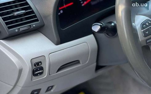 Toyota Camry 2011 - фото 12
