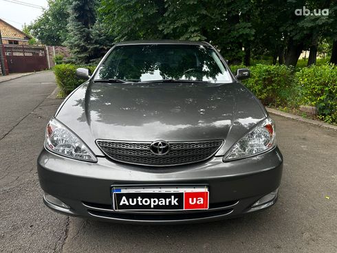 Toyota Camry 2003 серый - фото 2