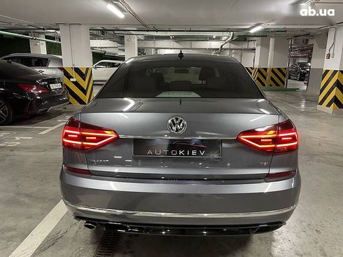 Volkswagen Passat 2017 - фото 10