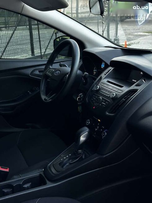 Ford Focus 2015 - фото 12