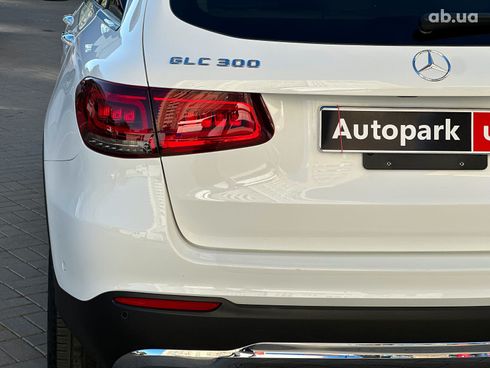 Mercedes-Benz GLC-Класс 2021 белый - фото 9