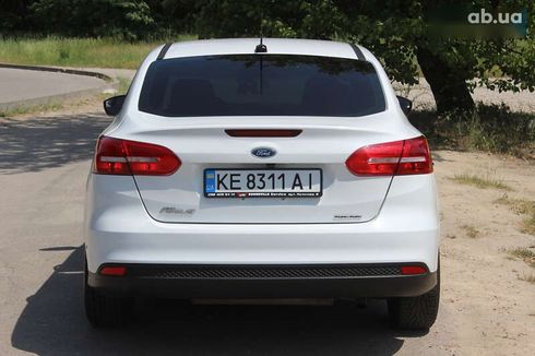 Ford Focus 2016 - фото 10