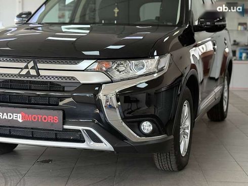 Mitsubishi Outlander 2020 - фото 12