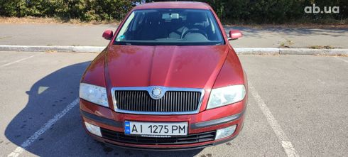 Skoda Octavia 2004 красный - фото 9