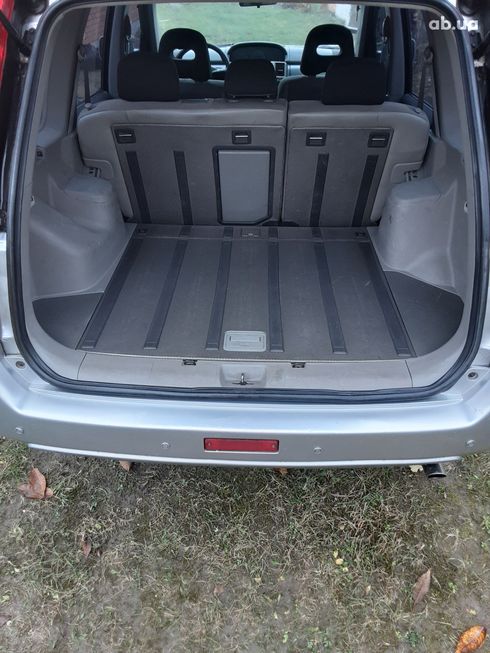 Nissan X-Trail 2005 серый - фото 9