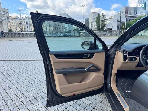 Porsche Cayenne 2020 - фото 11