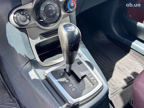 Ford Fiesta 2011 - фото 21