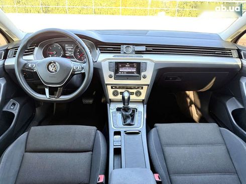 Volkswagen Passat 2016 - фото 20