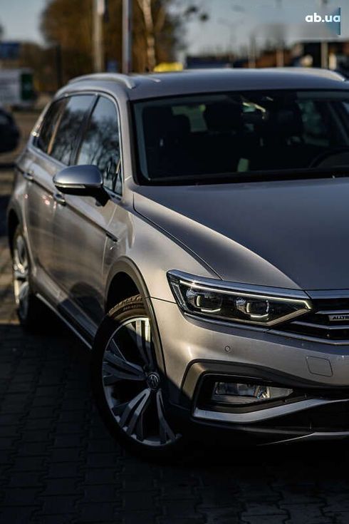 Volkswagen passat alltrack 2020 - фото 7