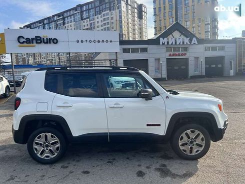 Jeep Renegade 2016 - фото 10