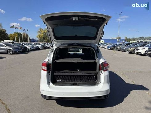 Ford C-Max 2017 - фото 9