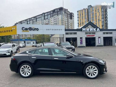 Tesla Model S 2019 - фото 10
