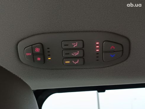 Kia Sedona 2016 красный - фото 36