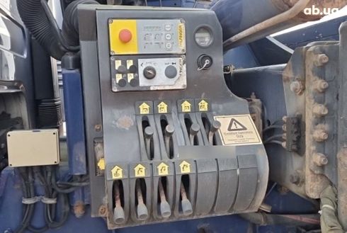 Volvo 320 2010 - фото 16