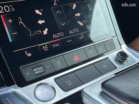 Audi E-Tron 2020 синий - фото 30