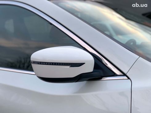 Nissan Rogue 2018 белый - фото 6