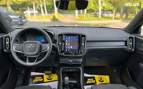 Volvo XC40 2022 - фото 16