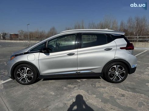 Chevrolet Bolt 2021 - фото 9