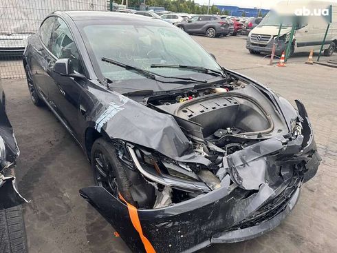 Tesla Model 3 2024 - фото 2