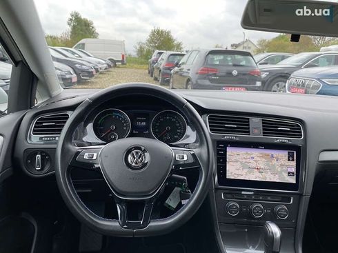 Volkswagen e-Golf 2020 - фото 23