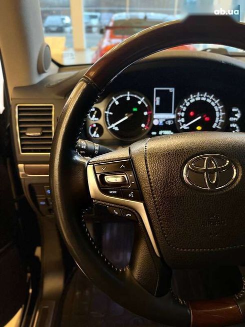 Toyota Land Cruiser 2015 - фото 18