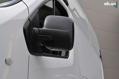 Renault Trafic 2021 - фото 20