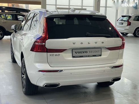 Volvo XC60 2019 - фото 12