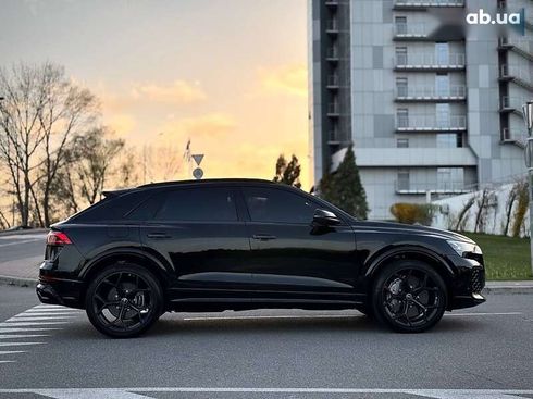 Audi RS Q8 2025 - фото 20
