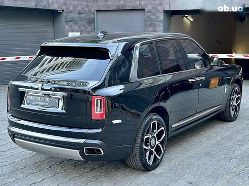 Rolls-Royce Cullinan 2019 - фото 17