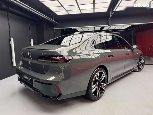 BMW 7 серия 2023 - фото 18