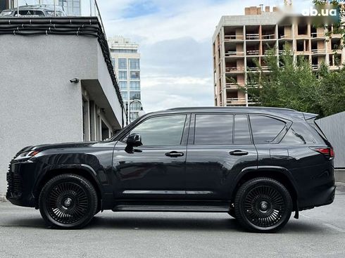 Lexus LX 2022 - фото 22