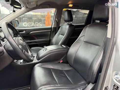Toyota Highlander 2017 - фото 16