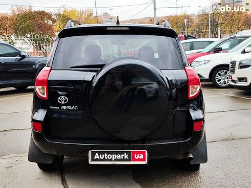 Toyota RAV4 2007 черный - фото 10