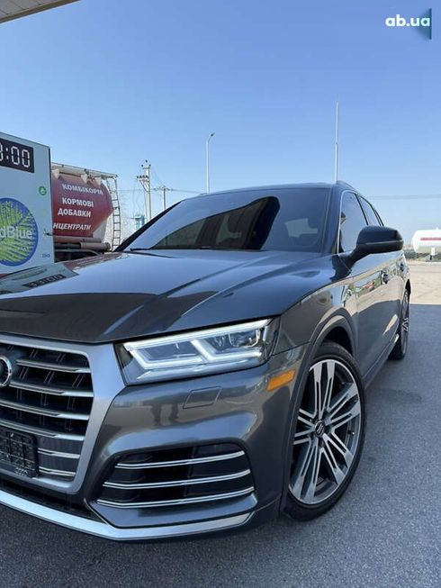 Audi SQ5 2018 - фото 23