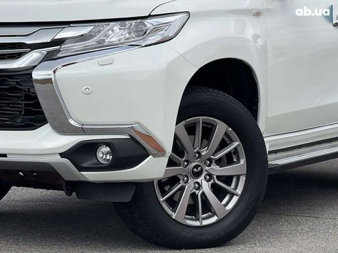 Mitsubishi Pajero Sport 2016 - фото 4