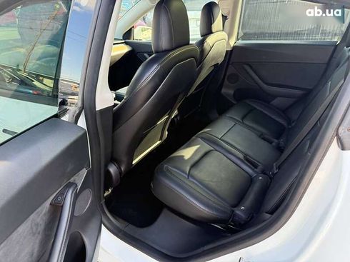 Tesla Model Y 2022 - фото 10