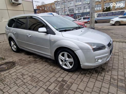 Ford Focus 2006 серебристый - фото 6