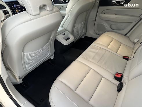 Volvo V60 2021 белый - фото 11