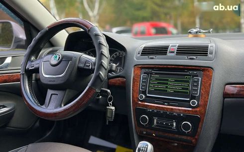 Skoda Octavia 2011 - фото 17