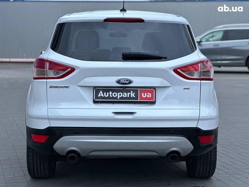 Ford Escape 2015 белый - фото 7