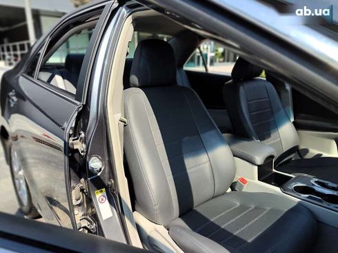Toyota Camry 2012 - фото 29