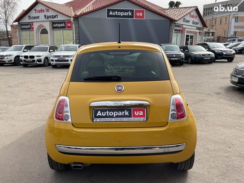 Fiat 500 2014 желтый - фото 12
