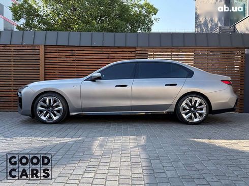 BMW 7 серия 2023 - фото 3