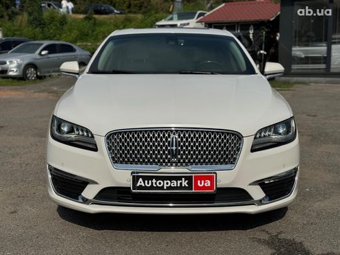 Lincoln MKZ 2019 белый - фото 2