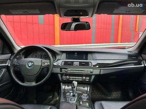 BMW 5 серия 2012 - фото 12