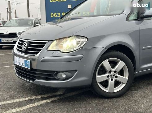 Volkswagen Touran 2008 - фото 11